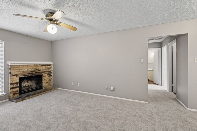 Photo - Heritage Square