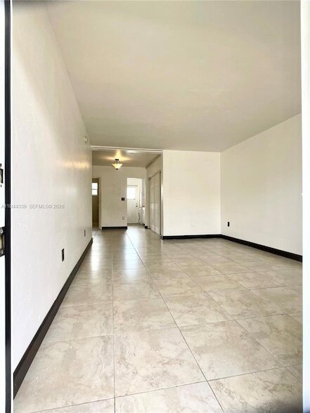 Photo - 626 Meridian Ave Unit 9