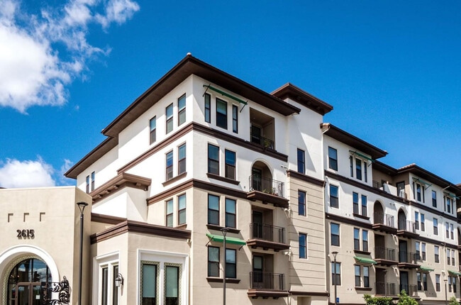 Photo - 2615 CA-82 Unit ID1280559P