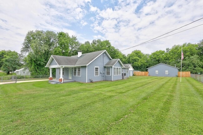 Photo - 110 Woodcraft Dr