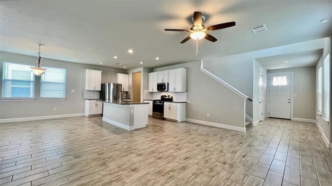 Photo - 17212 Alturas Ave