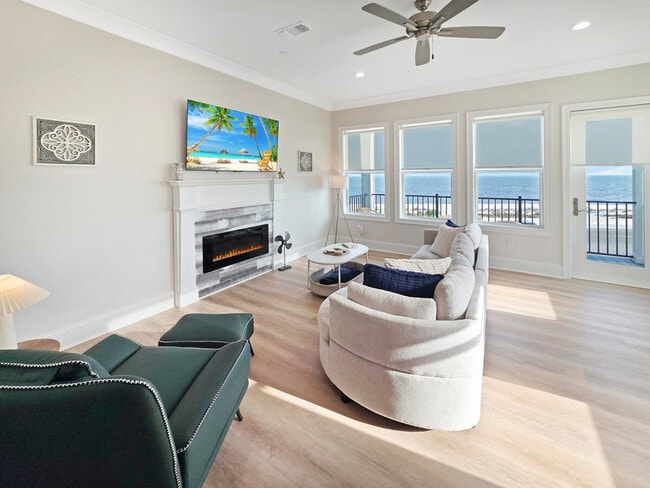 Building Photo - 996 Beach Blvd W Unit SI ID1473613P