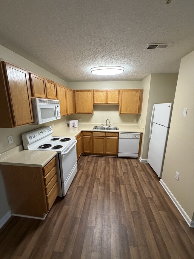 Kitchen 2BR, 2BA - Stonecrest