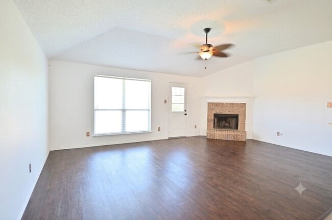 Photo - 1631 Mt Zion Dr