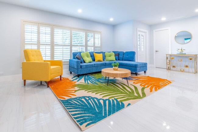 Building Photo - 6466 NW 20th St Unit ID1258743P