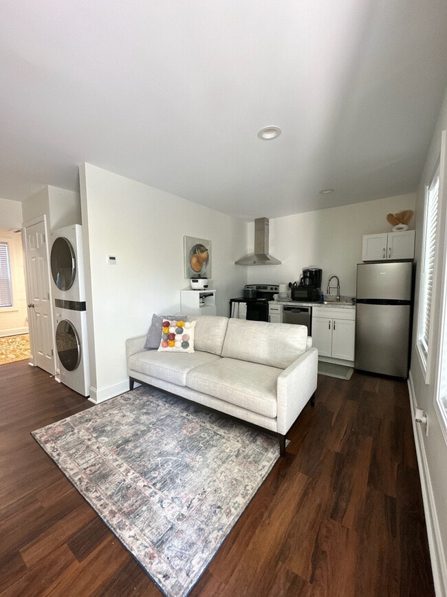 Building Photo - 25 David St Unit ID1234797P