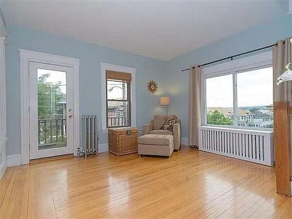 Photo - 33 Chetwynd Rd Unit 2