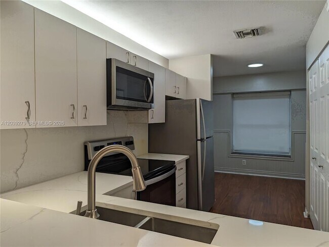 Photo - 3446 Oak Dr
