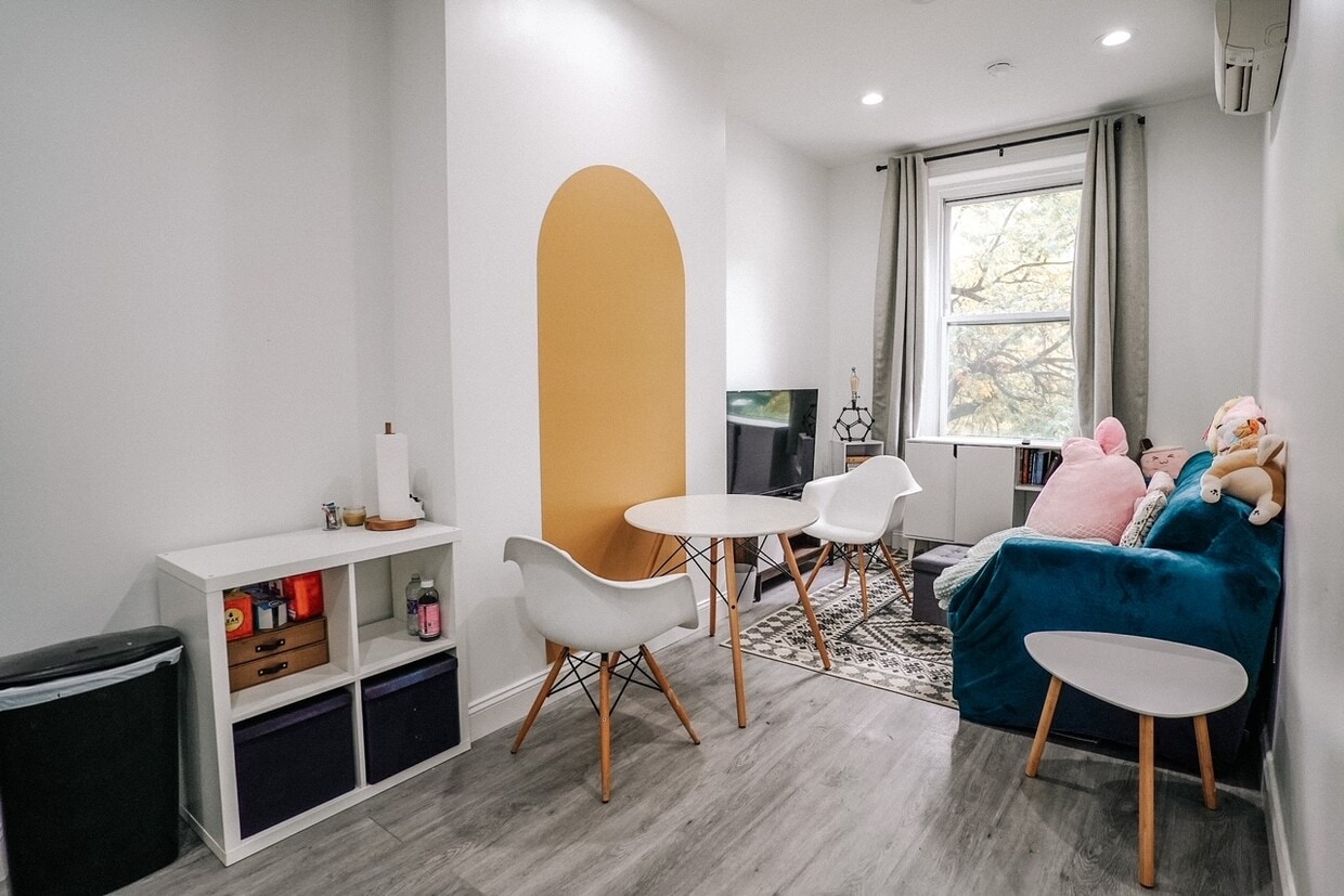 Floor Plan - 2A -Furnished