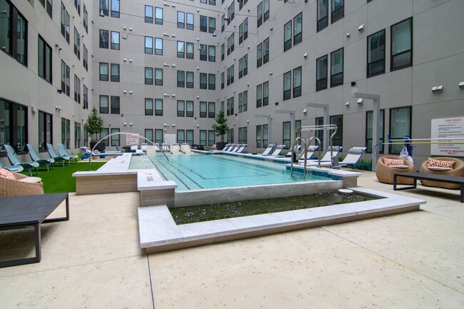 Photo - 701 Richmond Ave. Unit ID1335749P