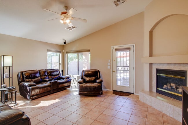 Building Photo - 3830 E Thornton Ave Unit SI ID1546326P