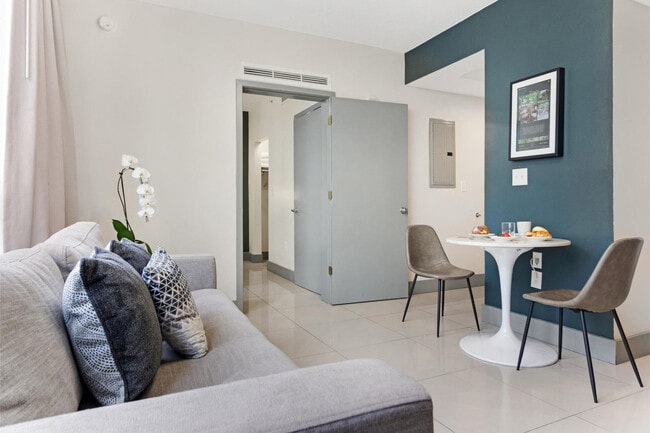 Photo - 1700 SW 2nd Ave Unit ID1272307P