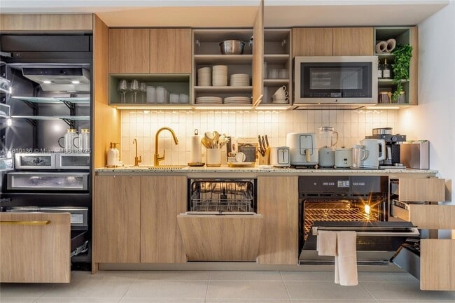 Photo - 159 NE 6th St Unit 3615