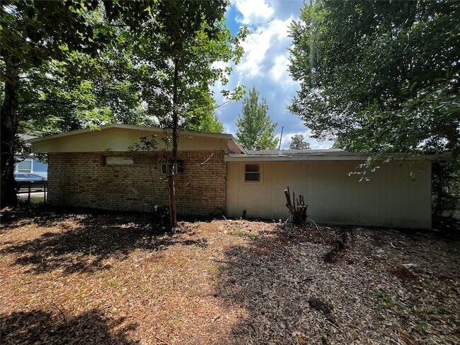 Photo - 1380 Fairway St