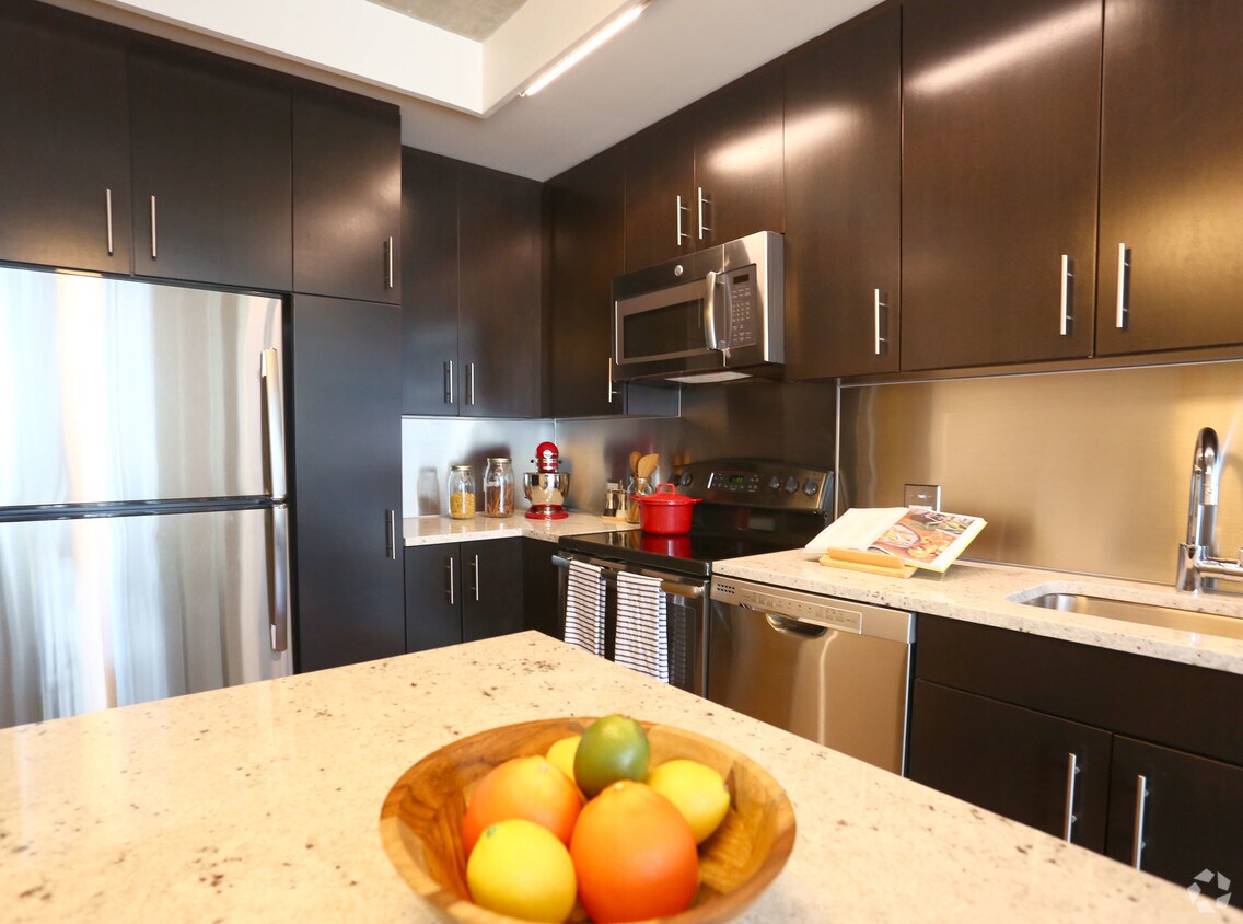 Floor Plan - One Bedroom 651