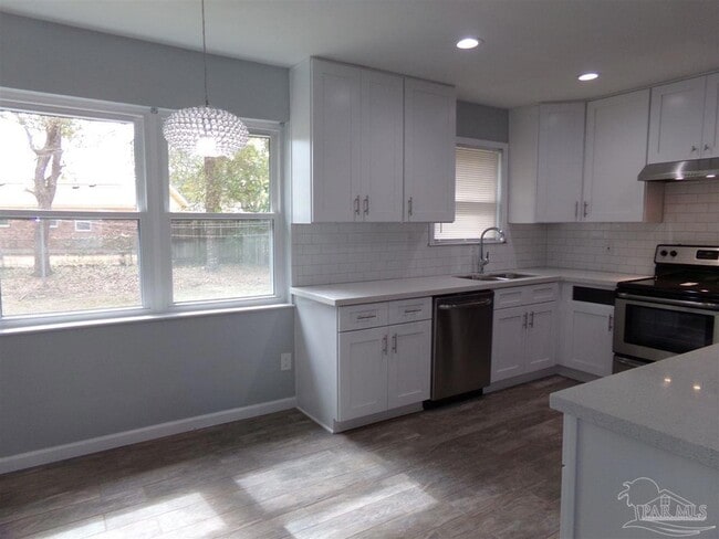 Photo - 4201 Wycliff Dr