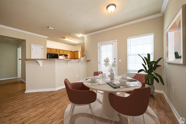 3BR, 2BA Dining - Lakeside Apartments