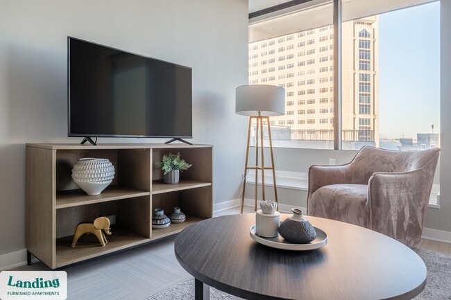 Photo - 600 19th St N Unit 602.1407323