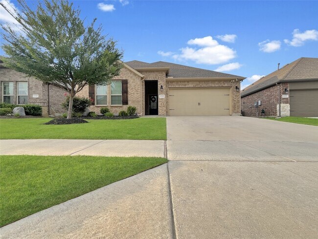 Photo - 11229 Yellow Rose Wy