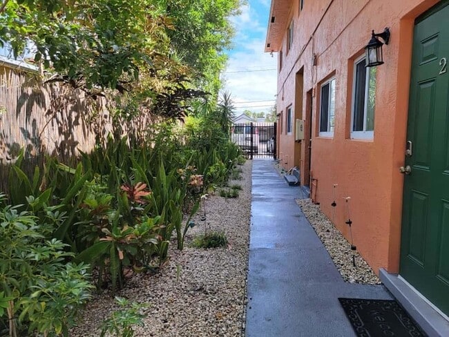 Photo - 441 NW 7th Terrace Unit 2