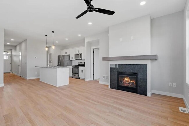 Photo - 5380 Robinwood Ct