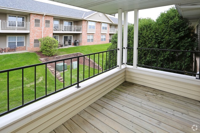 Porch - Centennial Park Apartments