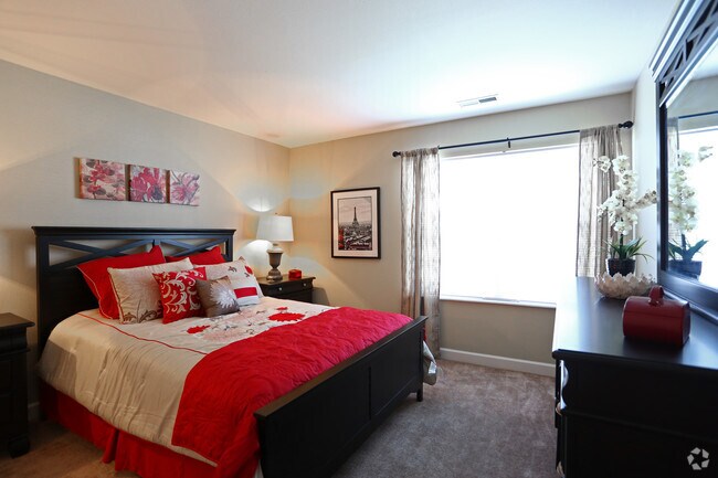 Photo - Greenway Chase