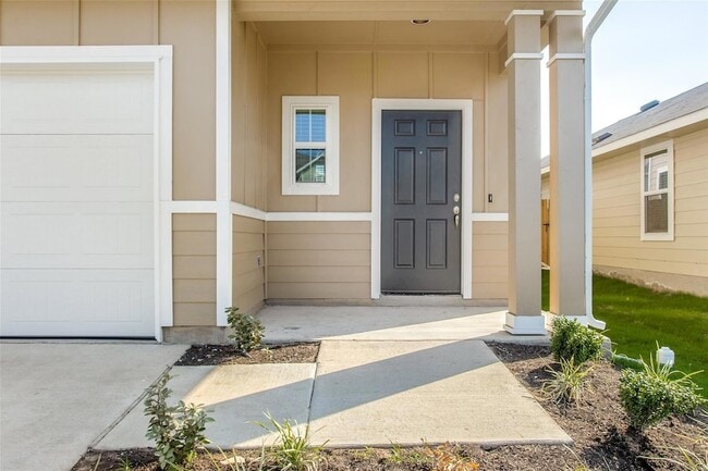 Photo - 140 Living Reef Dr