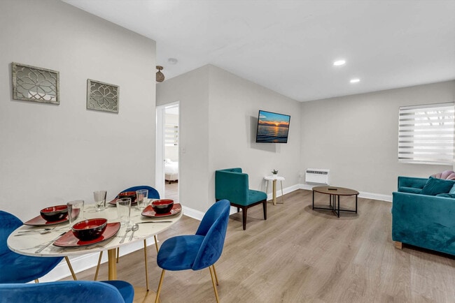 Building Photo - 10004 E Bay Harbor Dr Unit SI ID1527165P