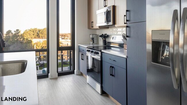 Photo - 1007 S Mint St Unit 710