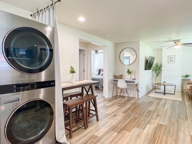 Photo - 402 Cedar Lane Rd Unit ID1234777P