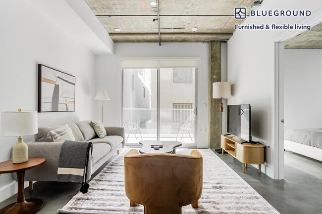 Building Photo - 3838 Dunn Dr Unit FL2-ID1402