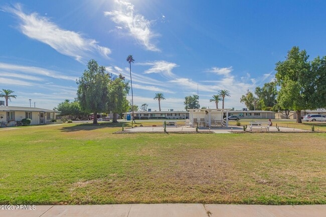 Photo - 10612 W Oakmont Dr