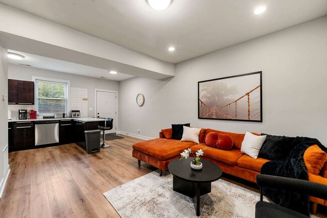 Building Photo - 2207 W 18th St Unit ID1296498P