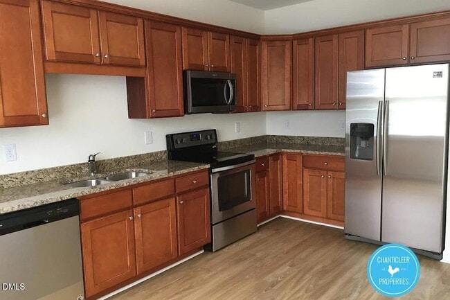 Photo - 136 Sunnyview Ln