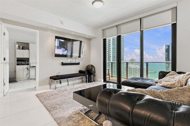 Photo - 1010 Brickell Ave Unit 2403