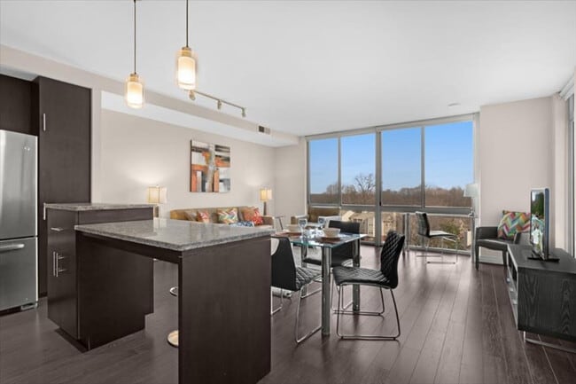 Building Photo - 3718 Midtown Dr Unit ID1351205P