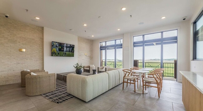 Photo - 15201 Pleasant Rdg Wy Unit SI ID1622808P