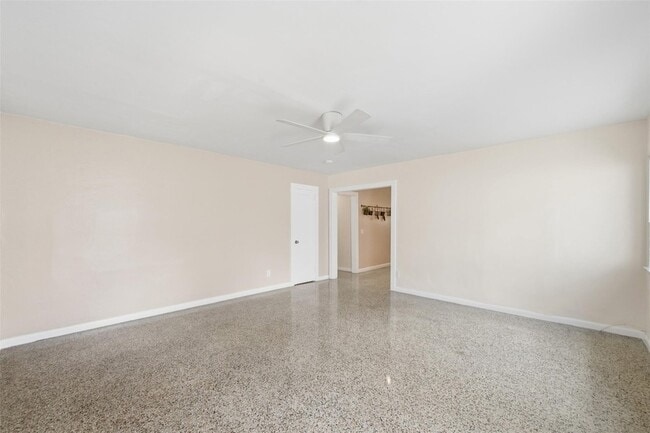 Photo - 1614 NE 7th St