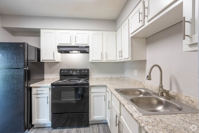 Interior Photo - Cambridge Apartments