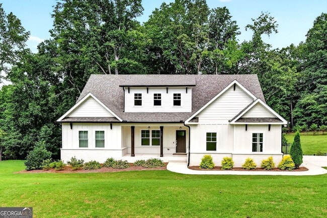 Photo - 727 Old Collins Rd